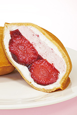 あまおう入りどら焼き「どらきんぐエース・デラックス」