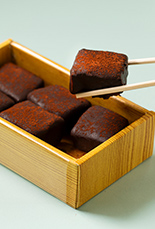 あまおう入り「わらび餅」